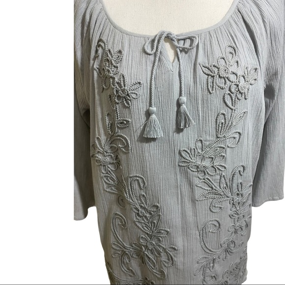 Soft surroundings embroidery cotton 3/4 sleeve top size Small - Picture 2 of 8